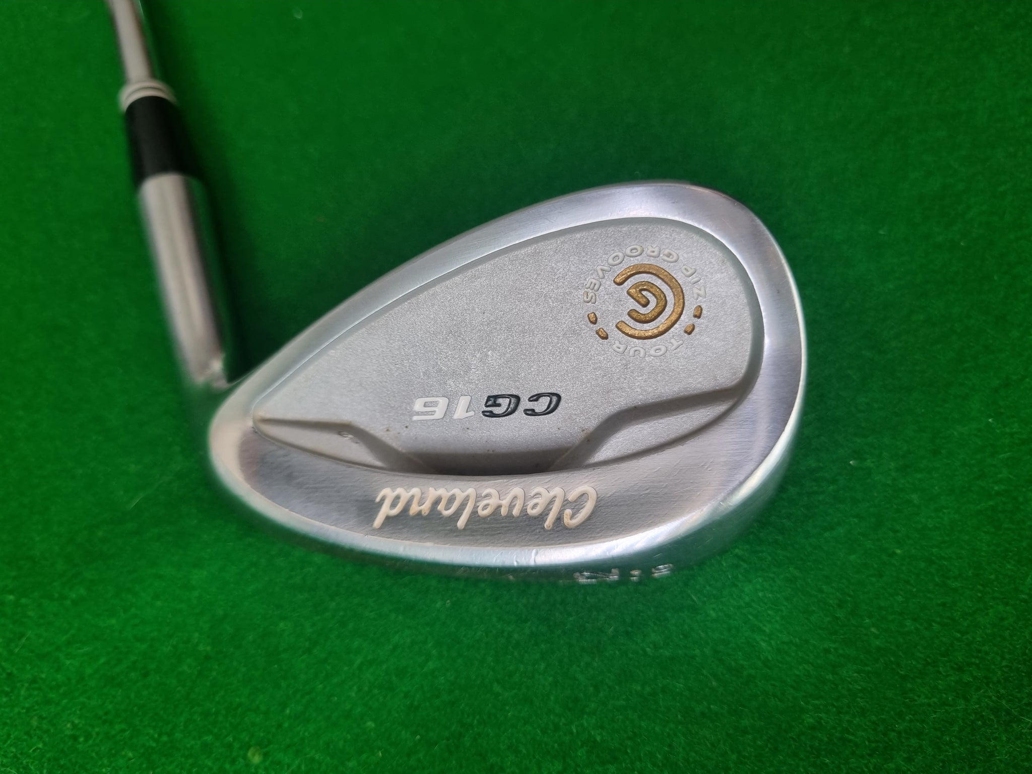 Cleveland CG 16 Gap popular wedge