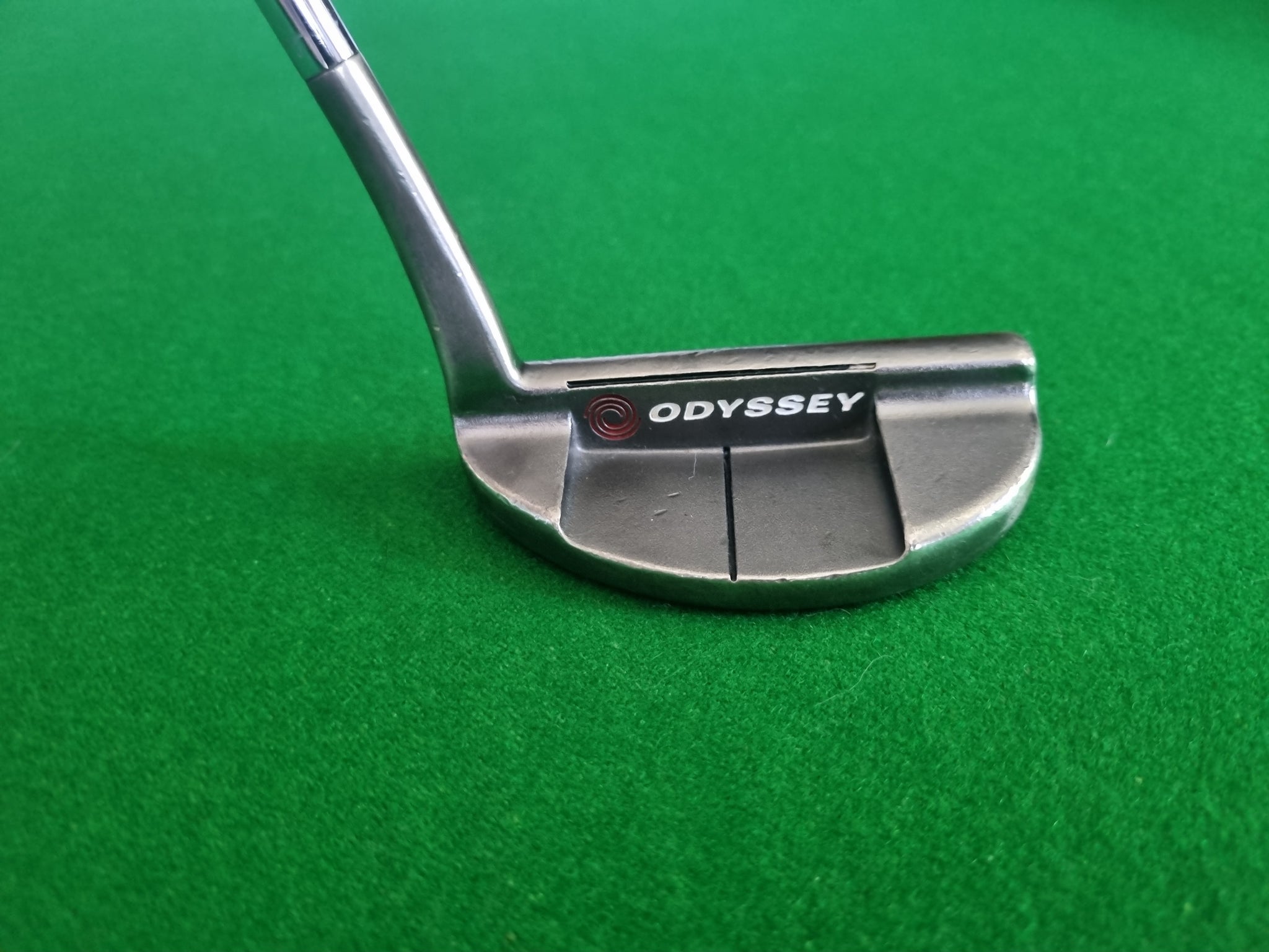 Deals Odyssey White Ice #9 Putter - 35” long in very nice condition