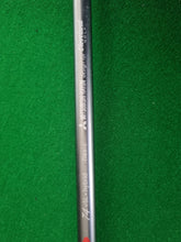 Load image into Gallery viewer, Cleveland Launcher DST 2i Hybrid 18° Stiff
