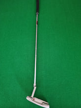 Load image into Gallery viewer, Odyssey White Ice 1 Putter 35&quot;
