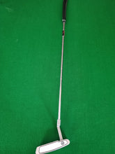 Load image into Gallery viewer, Odyssey White Ice 1 Putter 35&quot;
