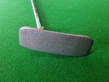 Load image into Gallery viewer, Spalding Putter 35&quot;
