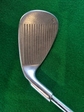 Load image into Gallery viewer, Ping G25 Sand Wedge Blue Dot
