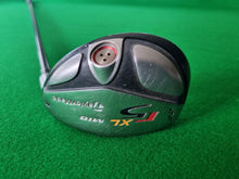 Load image into Gallery viewer, TaylorMade R5 XL Mid 4 Hybrid 22° Regular
