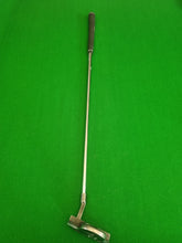 Load image into Gallery viewer, Ping Scottsdale Carefree Putter 34&quot; Black Dot with Cover
