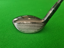 Load image into Gallery viewer, Titleist 910F Fairway Wood 19° Regular with Cover
