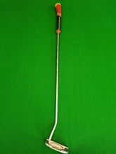 Load image into Gallery viewer, Cleveland Classic Collection 6 Putter 34&quot;
