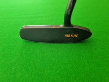 Load image into Gallery viewer, Spalding Pro Flite Putter 35&quot;
