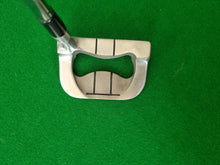 Load image into Gallery viewer, Espada Broomstick Putter 53&quot;
