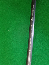 Load image into Gallery viewer, Callaway Epic Flash Driver 9° Stiff with Cover
