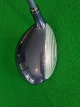 Load image into Gallery viewer, Srixon W-403 AD 5 Wood 18.5° Ladies with Cover
