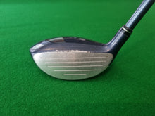 Load image into Gallery viewer, Srixon W-403 AD 5 Wood 18.5° Ladies with Cover
