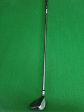 Load image into Gallery viewer, Cleveland HiBore 3 Wood 15° Regular
