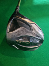 Load image into Gallery viewer, Cleveland Custom 588 Driver 9° Stiff with Cover
