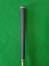 Load image into Gallery viewer, Cleveland Custom 588 Driver 9° Stiff with Cover
