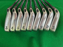 Load image into Gallery viewer, Callaway Hawk Eye VFT Irons 3 - SW Uniflex in Mint Condition
